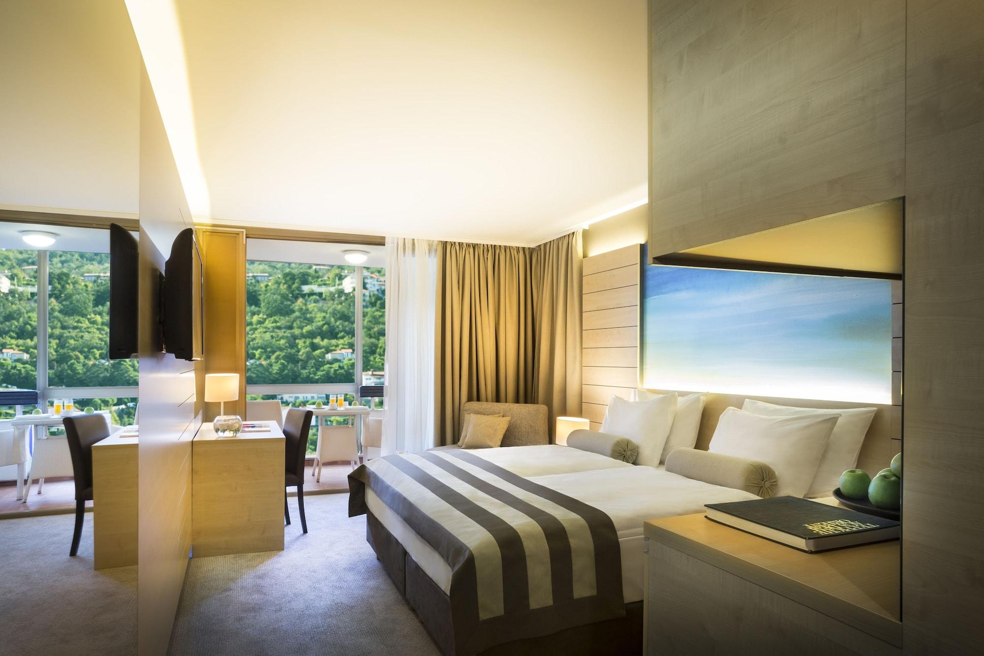 Hotel Excelsior - Liburnia ลอฟราน ภายนอก รูปภาพ